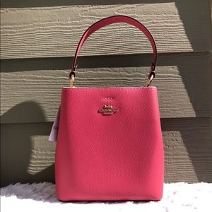 NEW COACH Small Town Bucket Shoulder Crossbody Pebbl Leather Bag Strawberry Haze